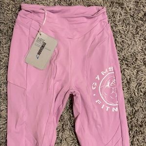 Gym shark leggings